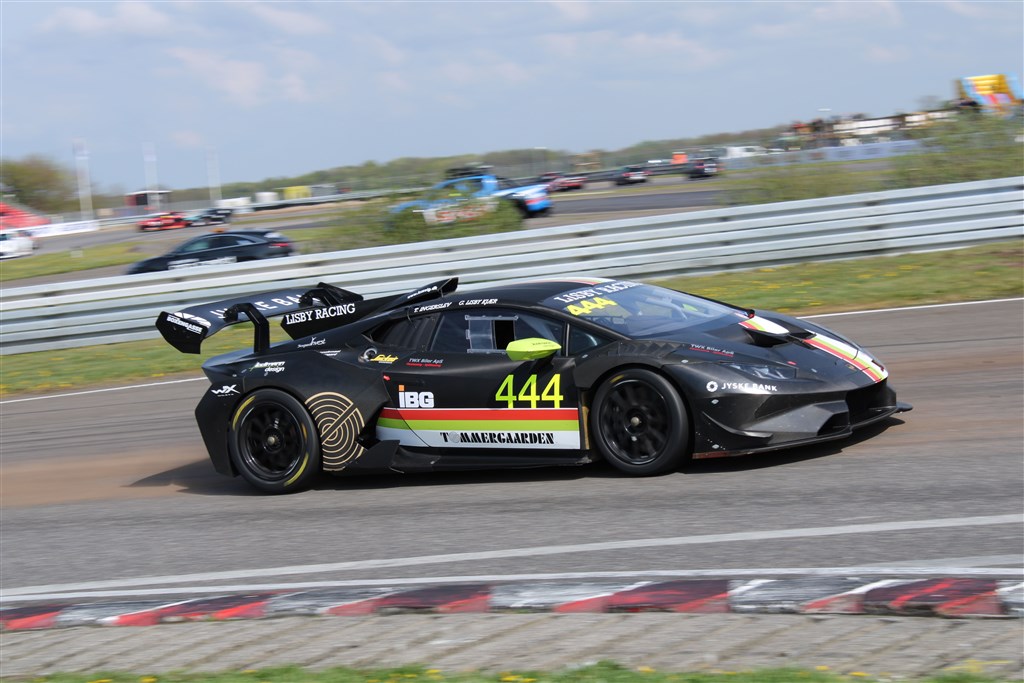 Gunnar Lisby Kjær stiller i år op i denne potente Lamborghini – en bilmodel som vi også så i SSC sidste år, med Dennis Lind bag rattet.
(Foto: JJ Media)